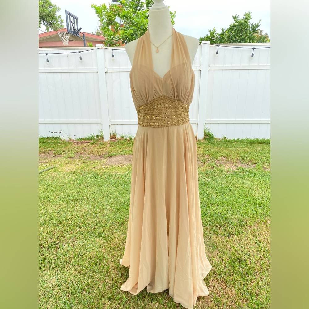 NWT Evening Formal Gold Backless Women’s Dress Size XLarge